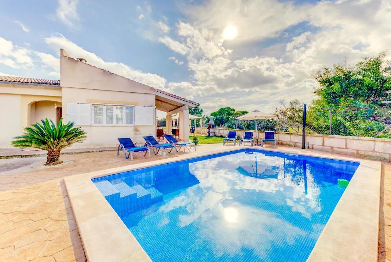 Can Gelaberts Muro Villa